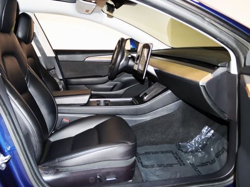 Used 2021 Tesla Model 3 Standard Range Plus RWD image 38