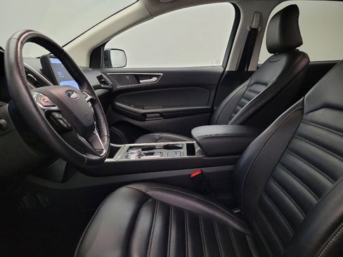 Used 2024 Ford Edge SEL image 17