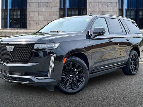 Used 2023 Cadillac Escalade Sport Platinum w/ LPO, ONYX Package AWD/4WD image 2