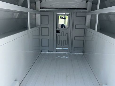 New 2024 Ford E-450 and Econoline 450 Super Duty w/ Power Windows & Locks Group image 18