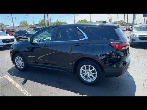 Used 2024 Chevrolet Equinox LT w/ LPO, Floor Liner Package FWD image 6
