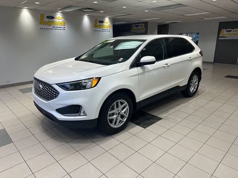 Used 2024 Ford Edge SEL w/ Convenience Package AWD/4WD image 2
