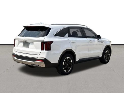 Used 2026 Kia Sorento S w/ S Panoramic Sunroof Package FWD image 5