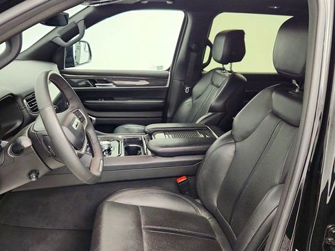 Used 2022 Jeep Wagoneer Series II AWD/4WD image 20