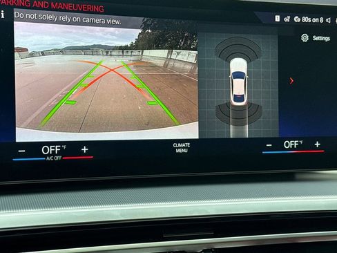 Used 2022 BMW i4 eDrive40 w/ Premium Package image 24