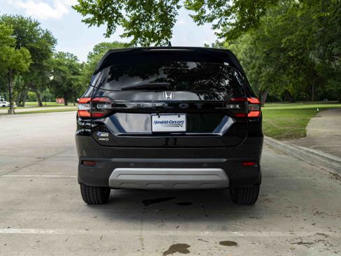 Used 2023 Honda Pilot EX-L image 8