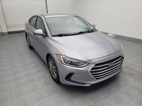 Used 2017 Hyundai Elantra SE FWD image 13