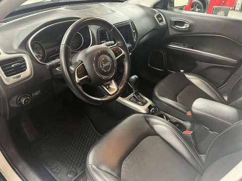 Used 2021 Jeep Compass Latitude w/ Convenience Group FWD image 13