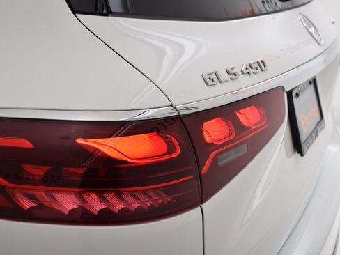 Certified 2025 Mercedes-Benz GLS 450 4MATIC image 13