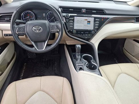 Certified 2020 Toyota Camry XLE image 14