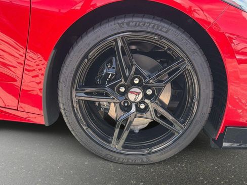 Used 2025 Chevrolet Corvette Stingray Preferred Cpe w/ Battery Protection Package RWD image 21