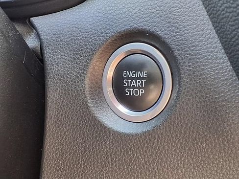 Used 2024 Toyota Corolla SE FWD image 10