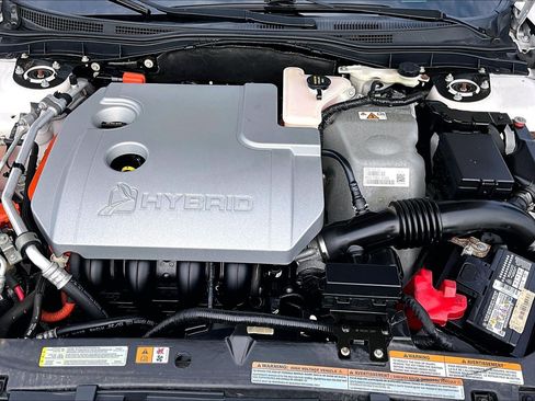 Used 2012 Ford Fusion Hybrid FWD image 9