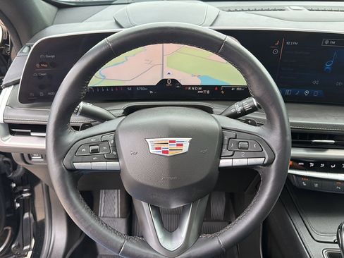 Used 2024 Cadillac XT4 Premium Luxury w/ Active Safety Package AWD/4WD image 9