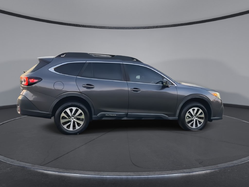 Used 2022 Subaru Outback Premium AWD/4WD image 9