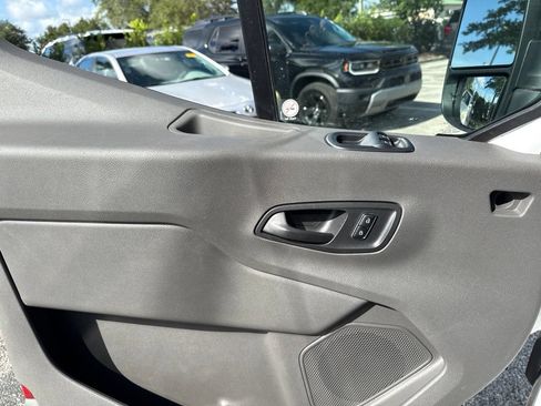 Used 2025 Ford Transit 250 Low Roof w/ Exterior Upgrade Package RWD image 14