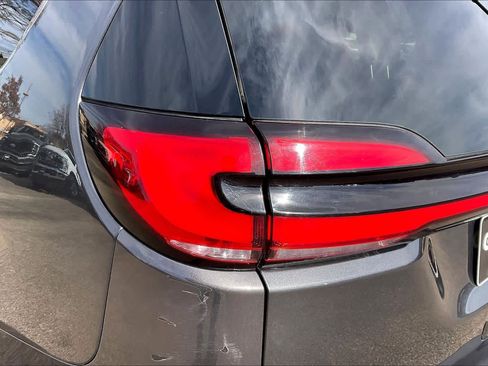 Used 2022 Chrysler Pacifica Limited image 27