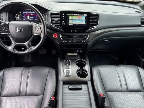 Used 2022 Honda Passport TrailSport image 16