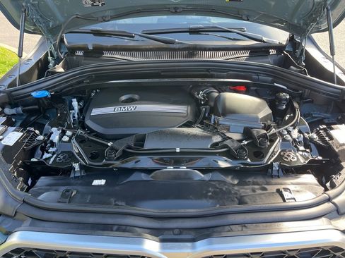 Used 2025 BMW X2 xDrive28i w/ Technology Package image 11