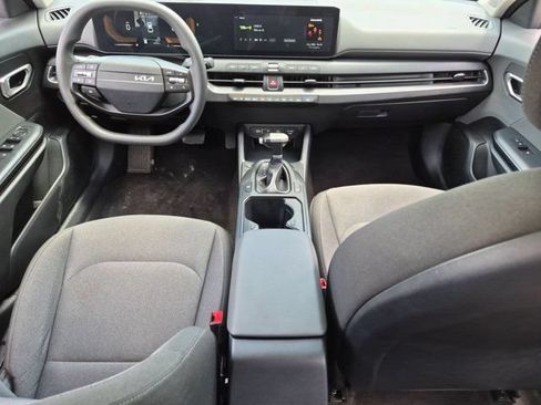 Used 2025 Kia K4 LXS FWD image 25