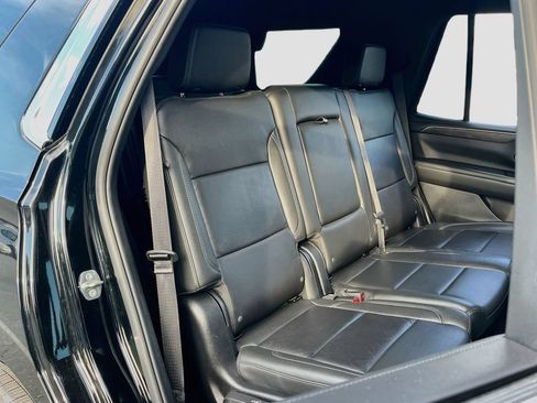 Used 2024 Chevrolet Tahoe LT RWD image 28