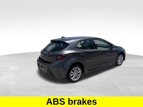 Used 2024 Toyota Corolla SE w/ SE Package FWD image 6