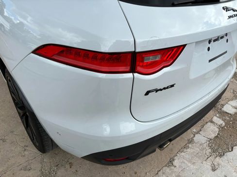 Used 2017 Jaguar F-PACE R-Sport image 30
