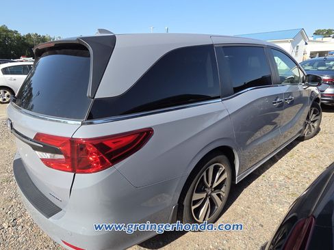 Used 2024 Honda Odyssey Touring image 6