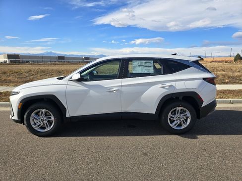 New 2026 Hyundai Tucson SE image 2