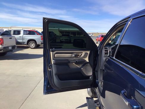 Used 2019 RAM 1500 Limited AWD/4WD image 11