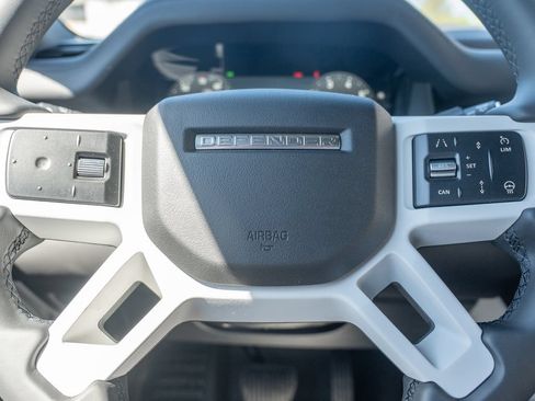 New 2026 Land Rover Defender 110 X-Dynamic SE AWD/4WD image 14