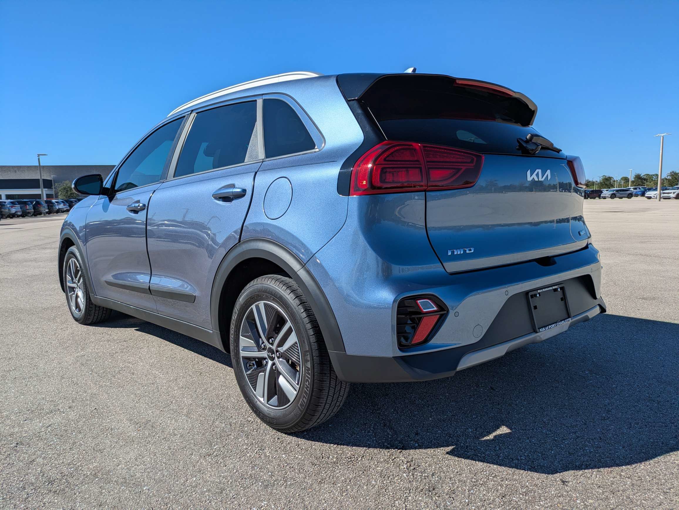 Certified 2022 Kia Niro EX Premium FWD image 6