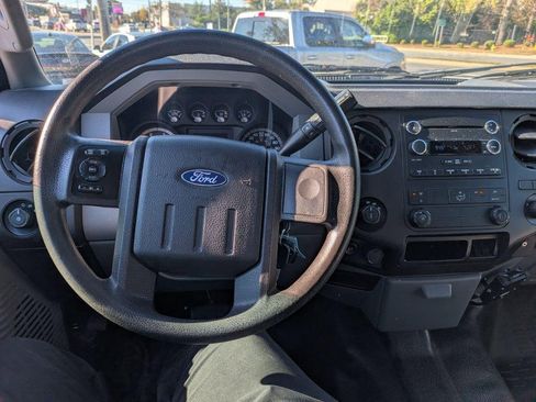 Used 2016 Ford F250 XL w/ XL Appearance Package image 16