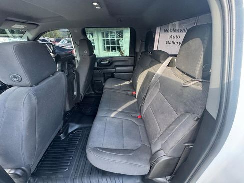 Used 2021 GMC Sierra 2500 2WD Crew Cab image 12