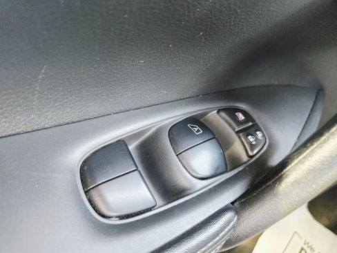 Used 2017 Nissan Rogue SL w/ SL Premium Package image 36