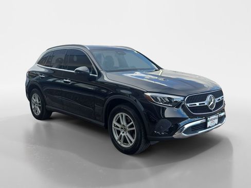 Used 2023 Mercedes-Benz GLC 300 4MATIC image 8