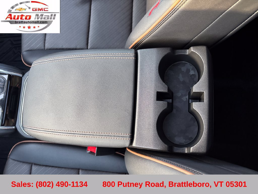 Used 2024 GMC Canyon AT4 w/ AT4 Premium Package AWD/4WD image 28