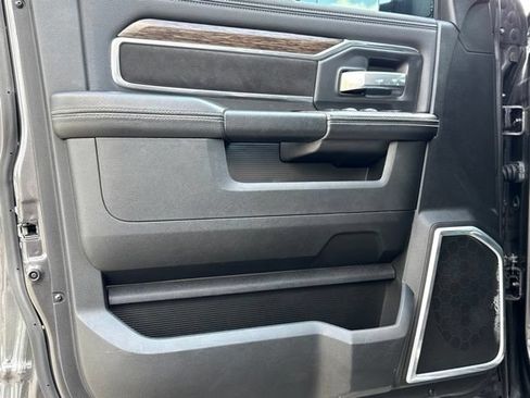 Used 2020 RAM 2500 Laramie AWD/4WD image 9