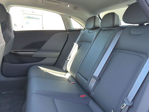 Used 2025 Lucid Air Touring AWD/4WD image 8