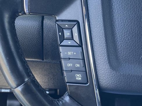 Used 2016 Lincoln Navigator Select AWD/4WD image 24