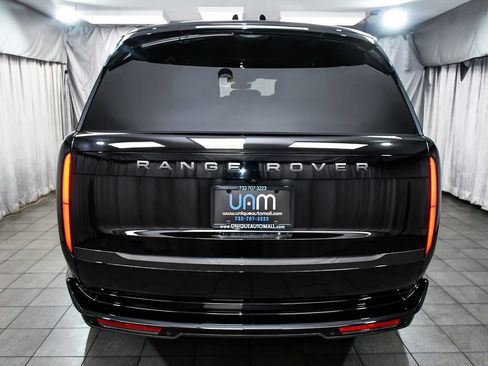 Used 2025 Land Rover Range Rover Long Wheelbase SE AWD/4WD image 5