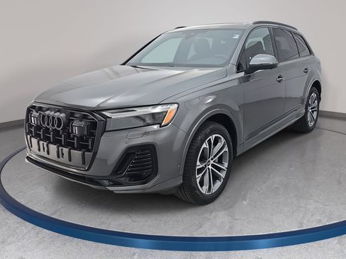 Used 2025 Audi Q7 Premium w/ Convenience Plus Package image 1