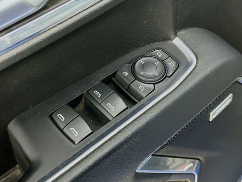 Used 2023 Chevrolet Silverado 1500 LTZ image 20