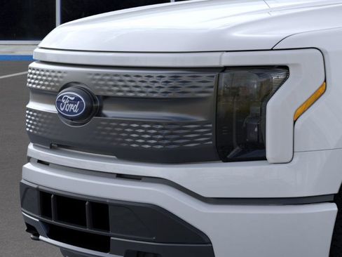New 2025 Ford F150 Lightning XLT AWD/4WD image 50