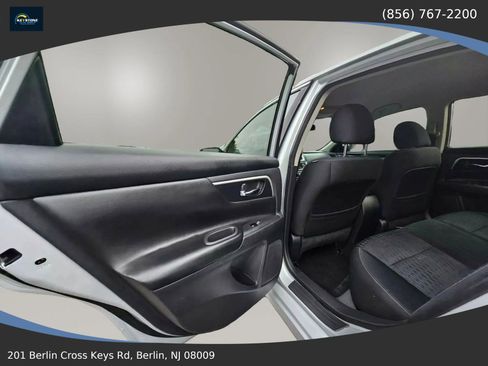 Used 2017 Nissan Altima 2.5 SV FWD image 21