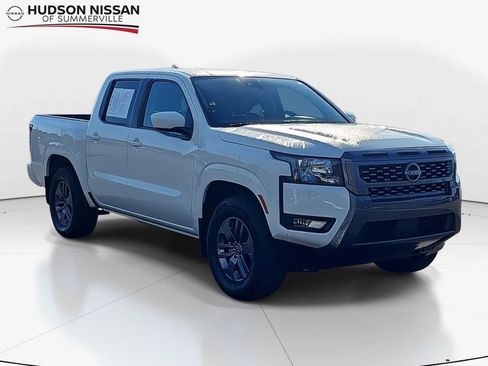 Used 2025 Nissan Frontier SV w/ SV Convenience Package image 1