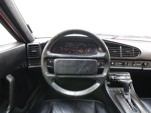 Used 1986 Porsche 944 Coupe image 17