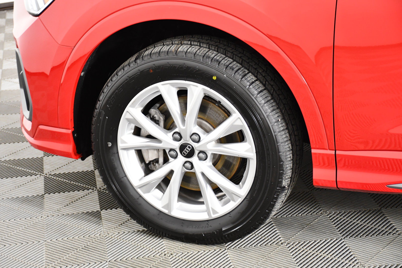 Used 2025 Audi Q3 2.0T Premium AWD/4WD image 54