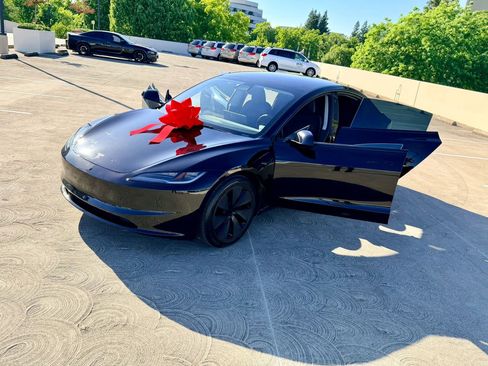 Used 2024 Tesla Model 3 Long Range AWD/4WD image 46