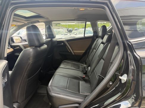 Used 2017 Toyota RAV4 XLE FWD image 26